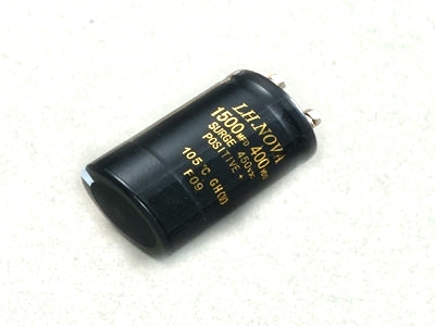 Bolt type aluminum electrolytic capacitor